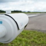 Видеокамера на взлетно посадочной полосе аэродрома