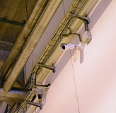Видеокамера в зоне экспедиции на складе